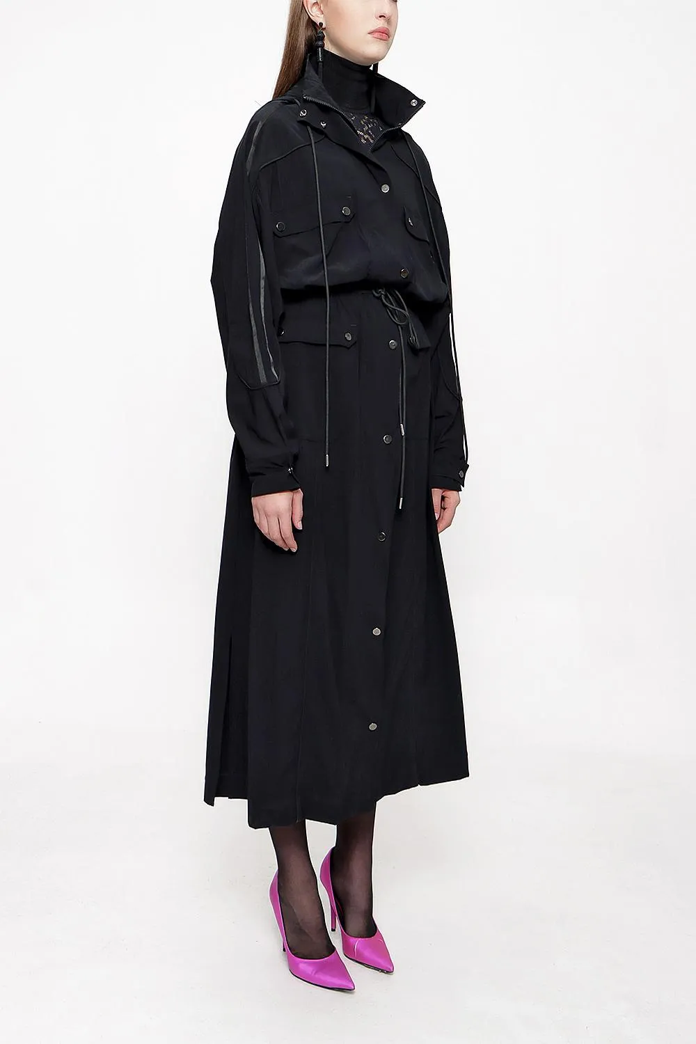 Black Wide-cut Trench Coat with zipper and snap fastener 20401