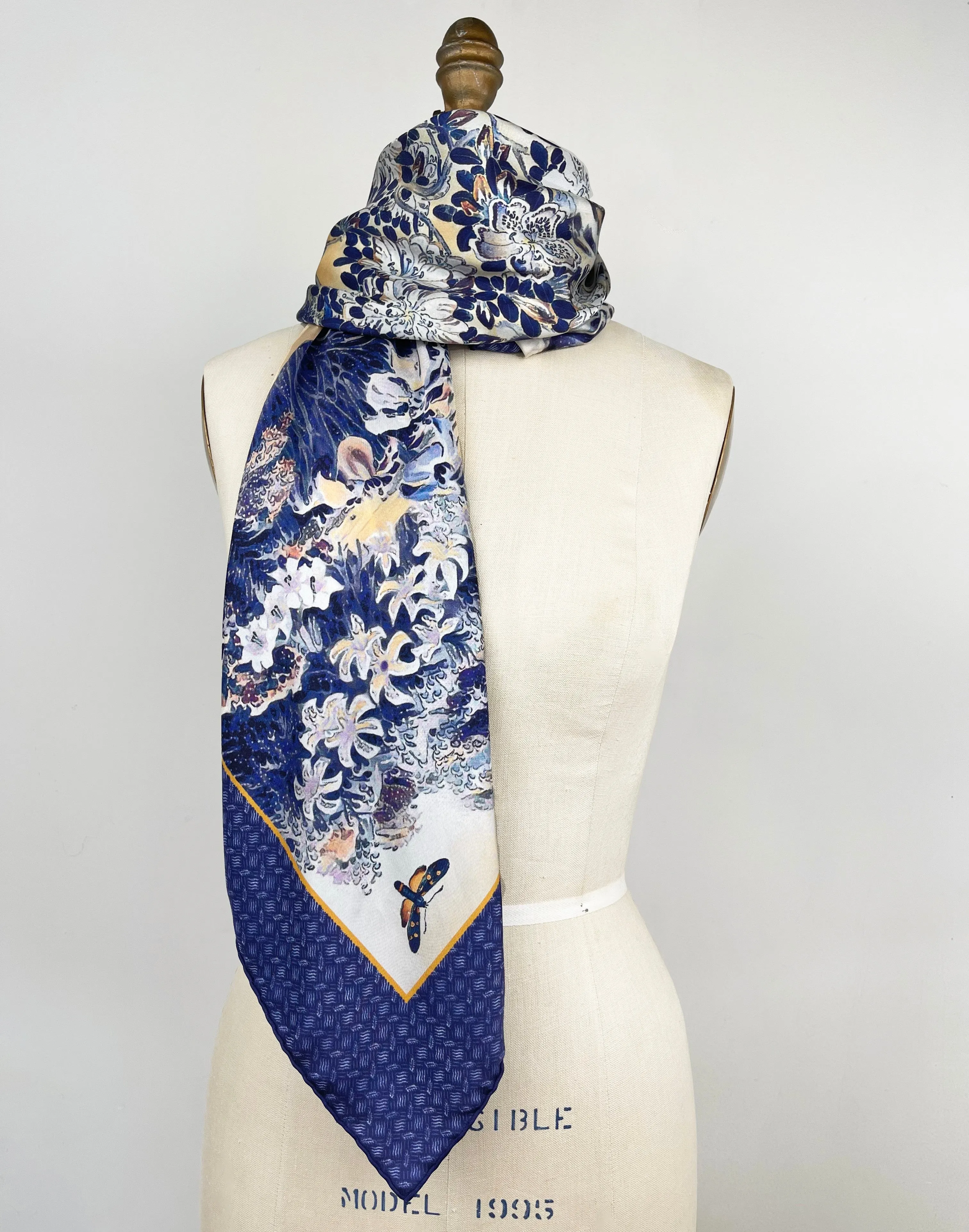 Elwyn New York Tea Garden Delight Scarf