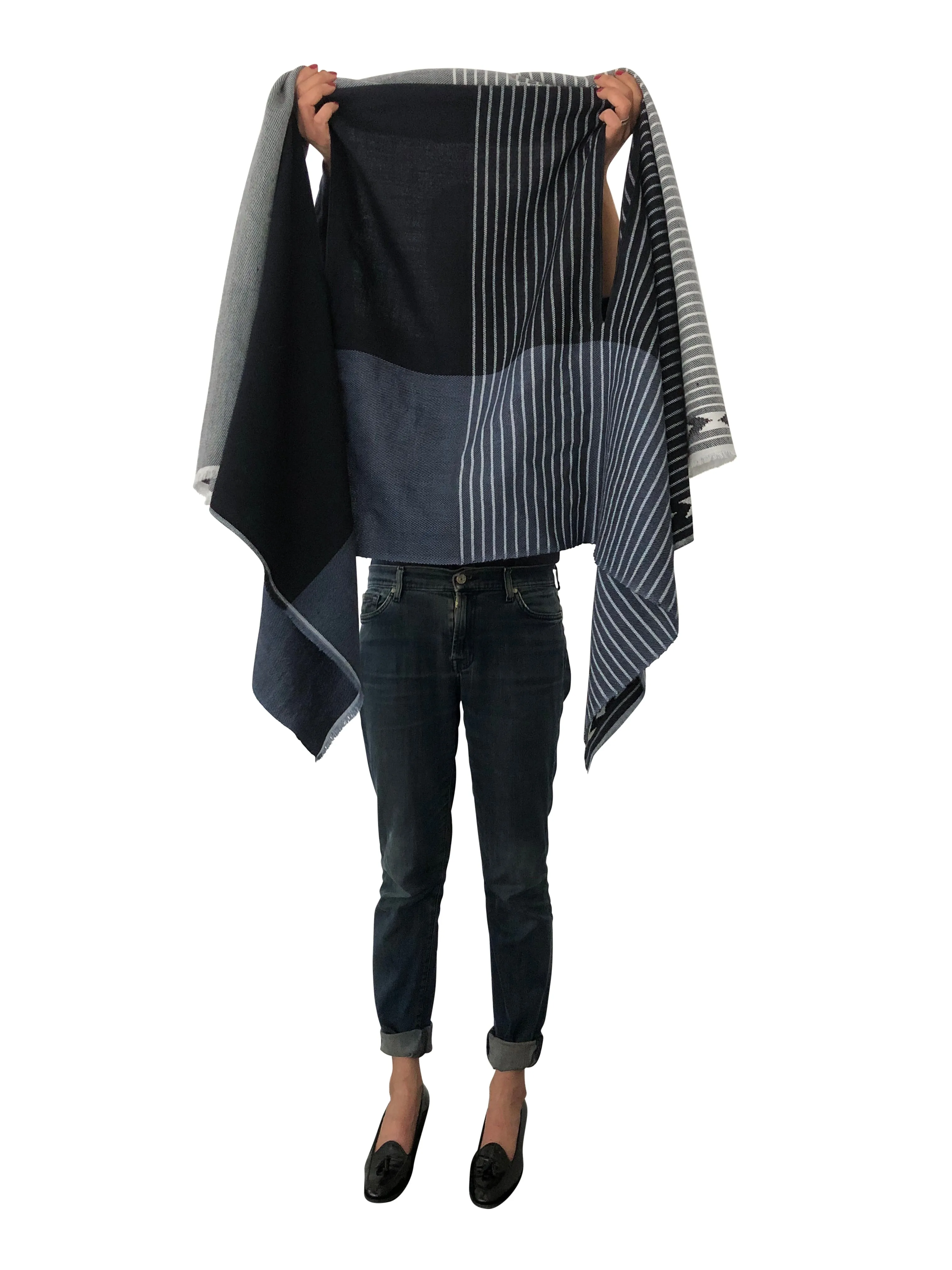 JULAHAS  Light wool Cape Fusion Graphic Plus