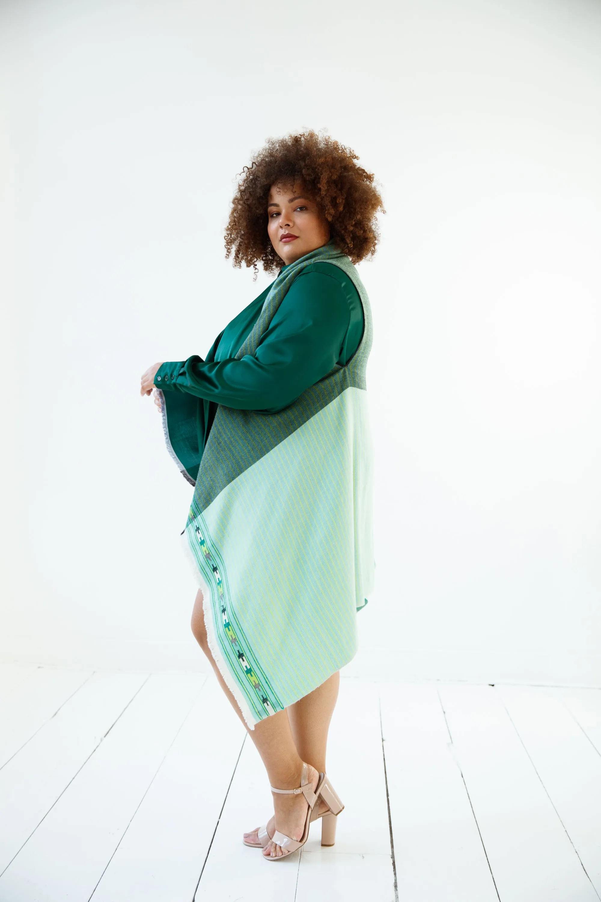 JULAHAS  Light Wool Cape Fusion Green Plus