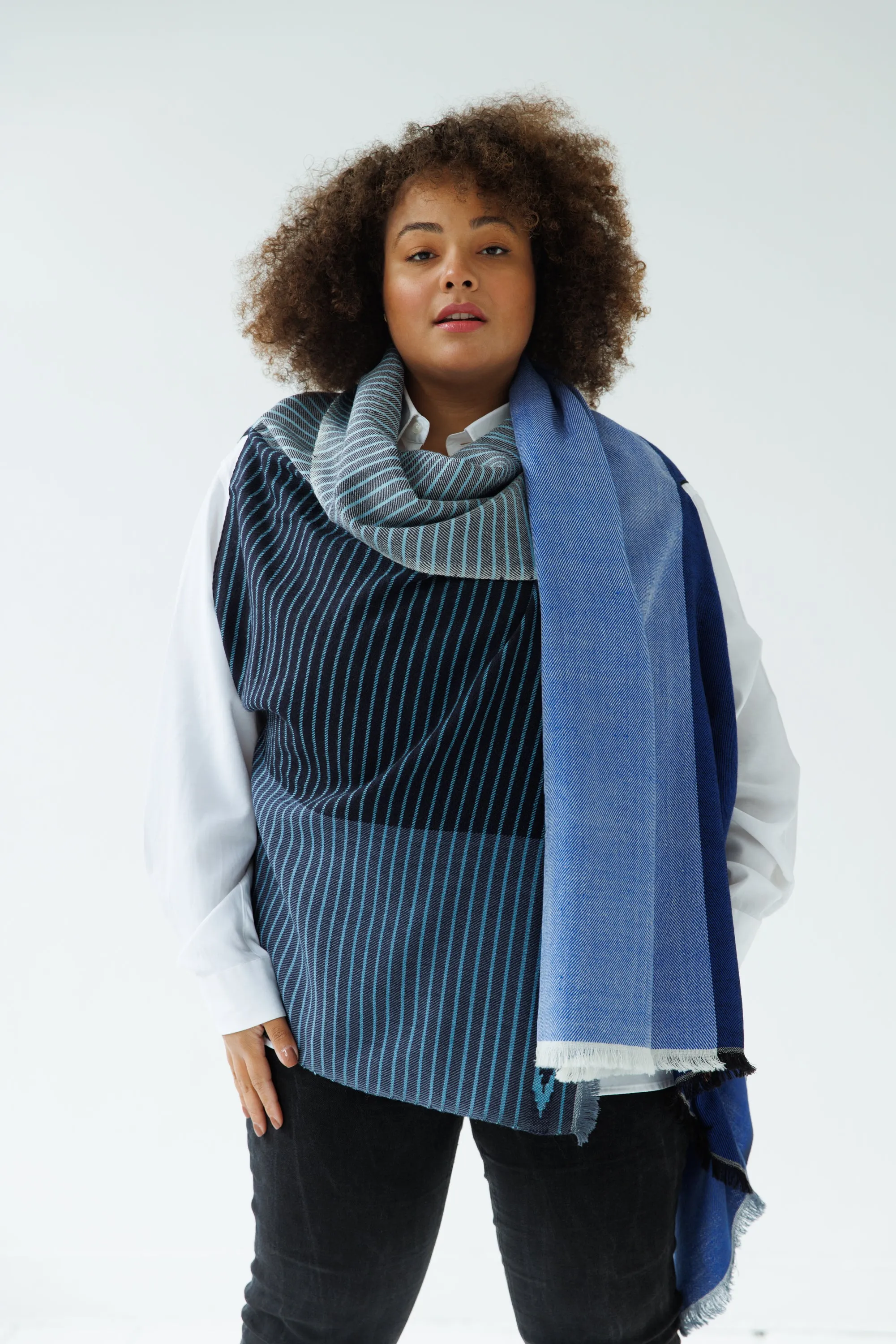 NEW! JULAHAS  Light Wool Cape Fusion Blue