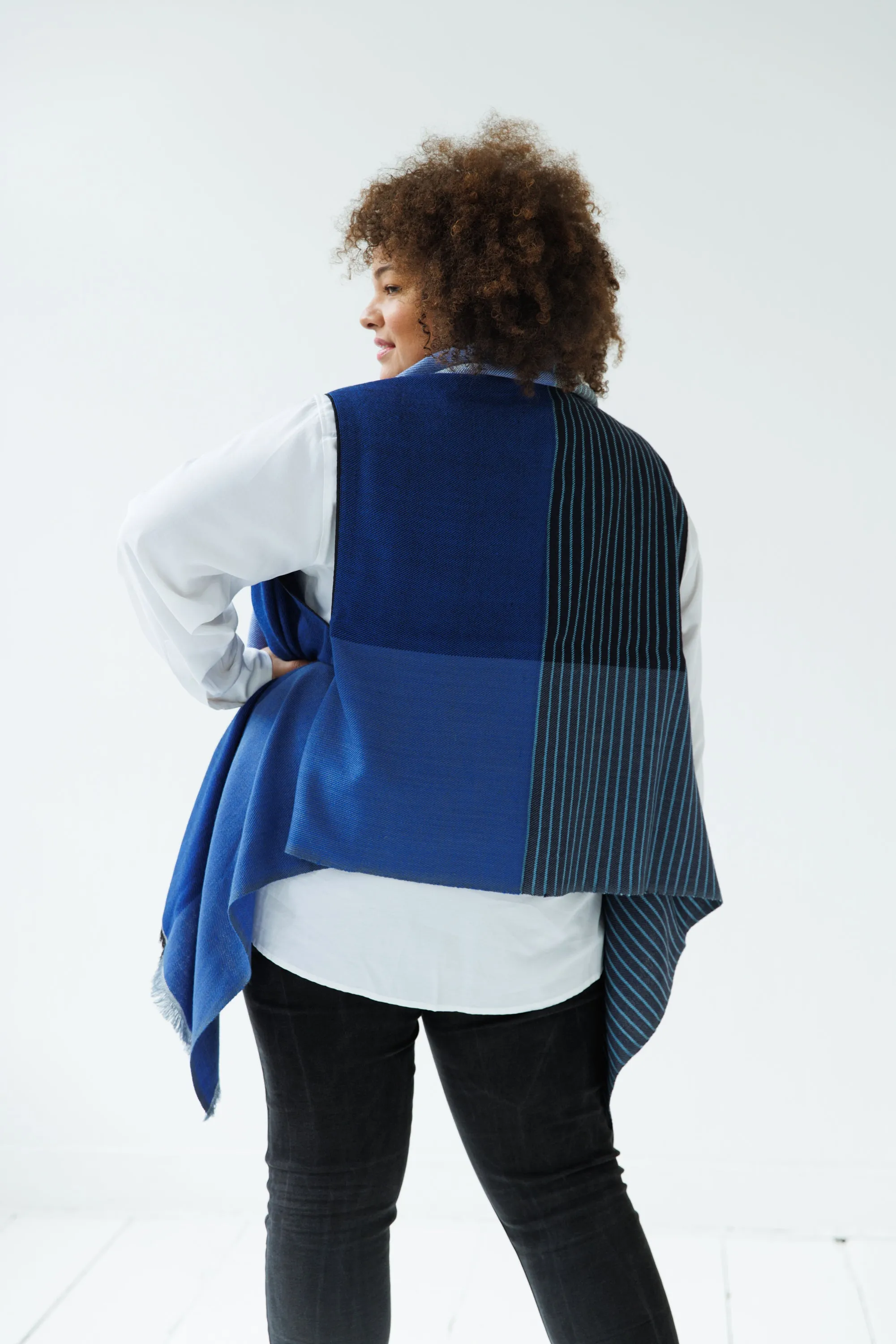 NEW! JULAHAS  Light Wool Cape Fusion Blue