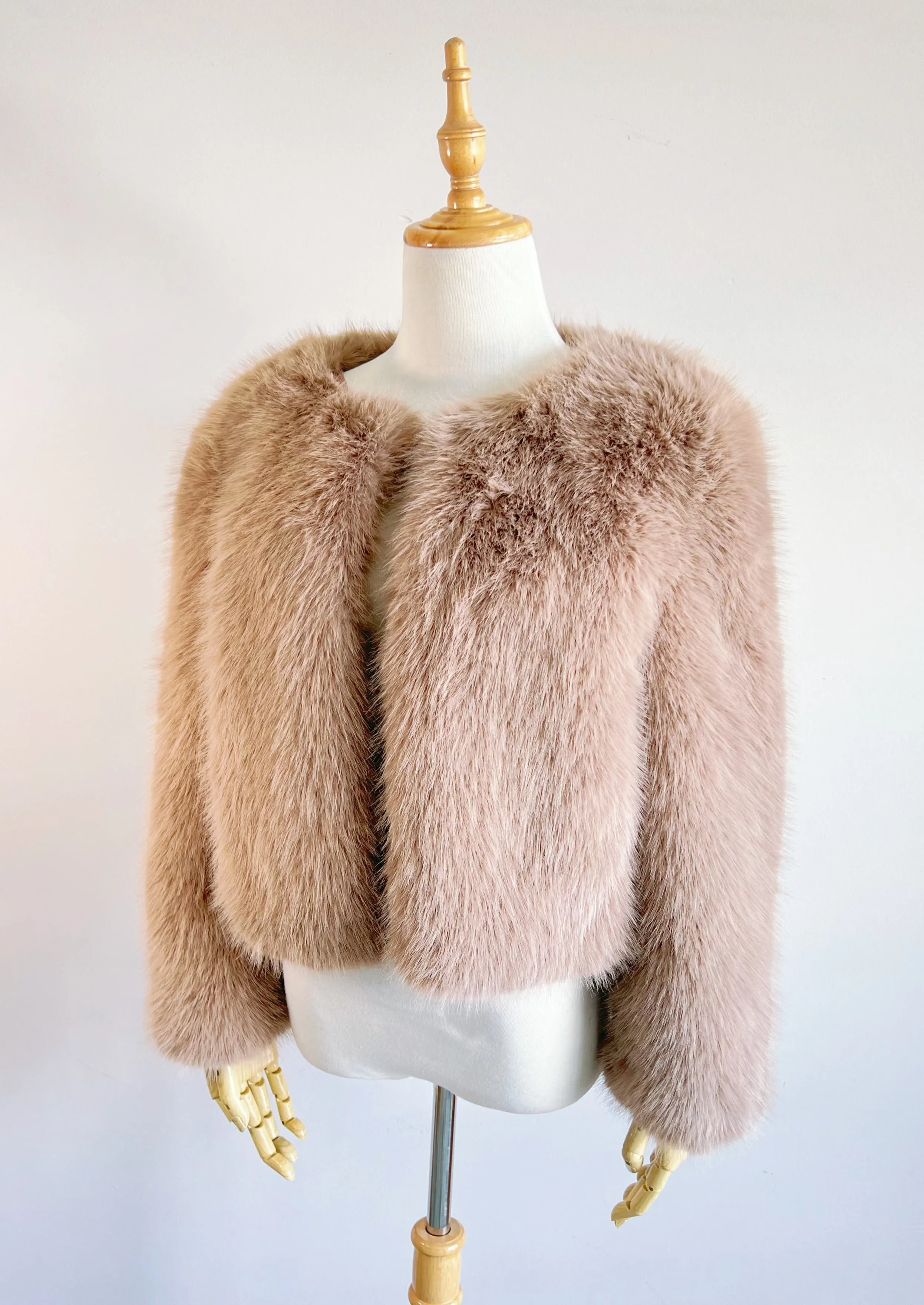 Pink Faux Fur Bridal Jacket (Anna Pin07)