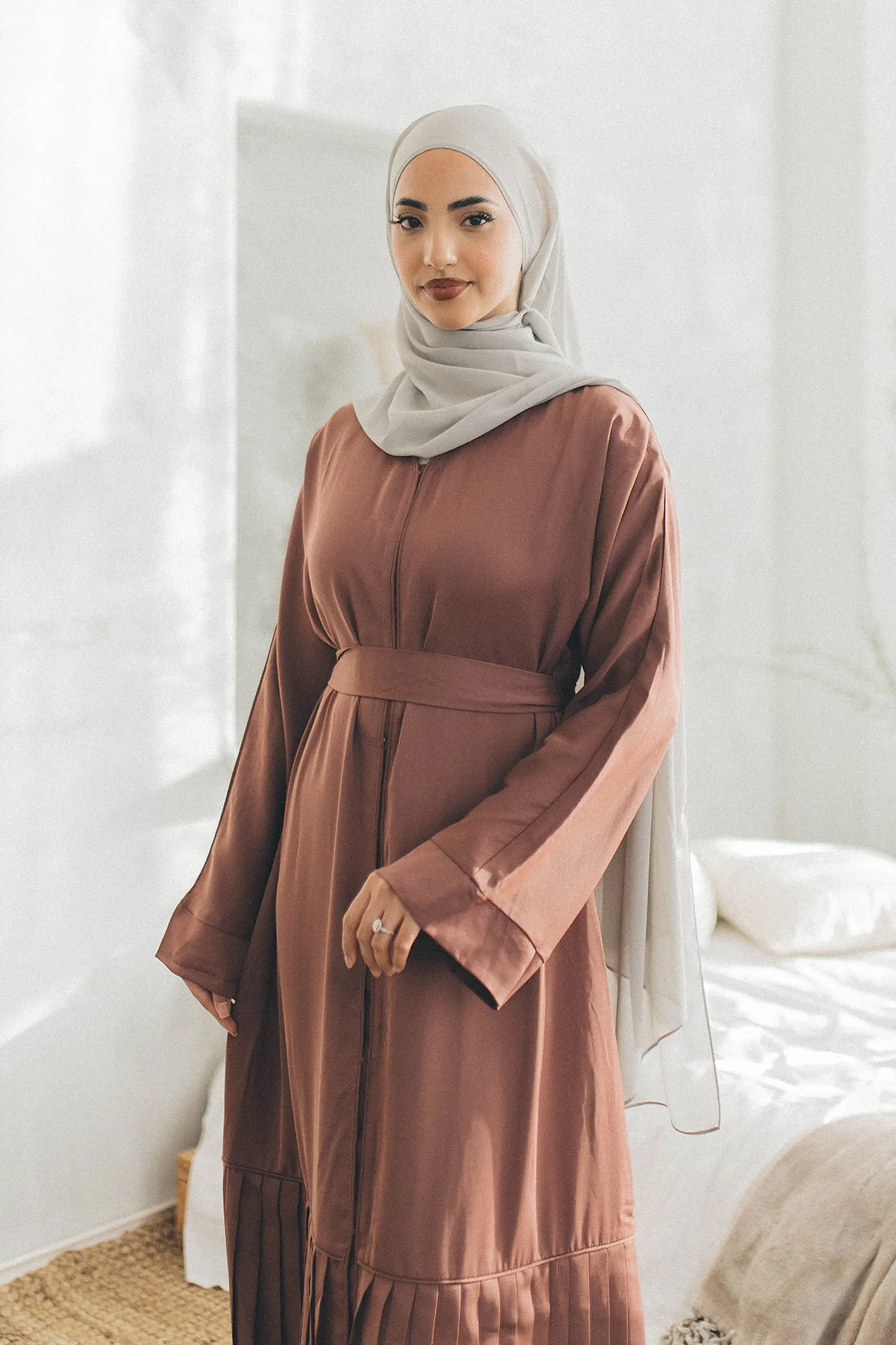 Sahra Open Pleat Abaya- Muave