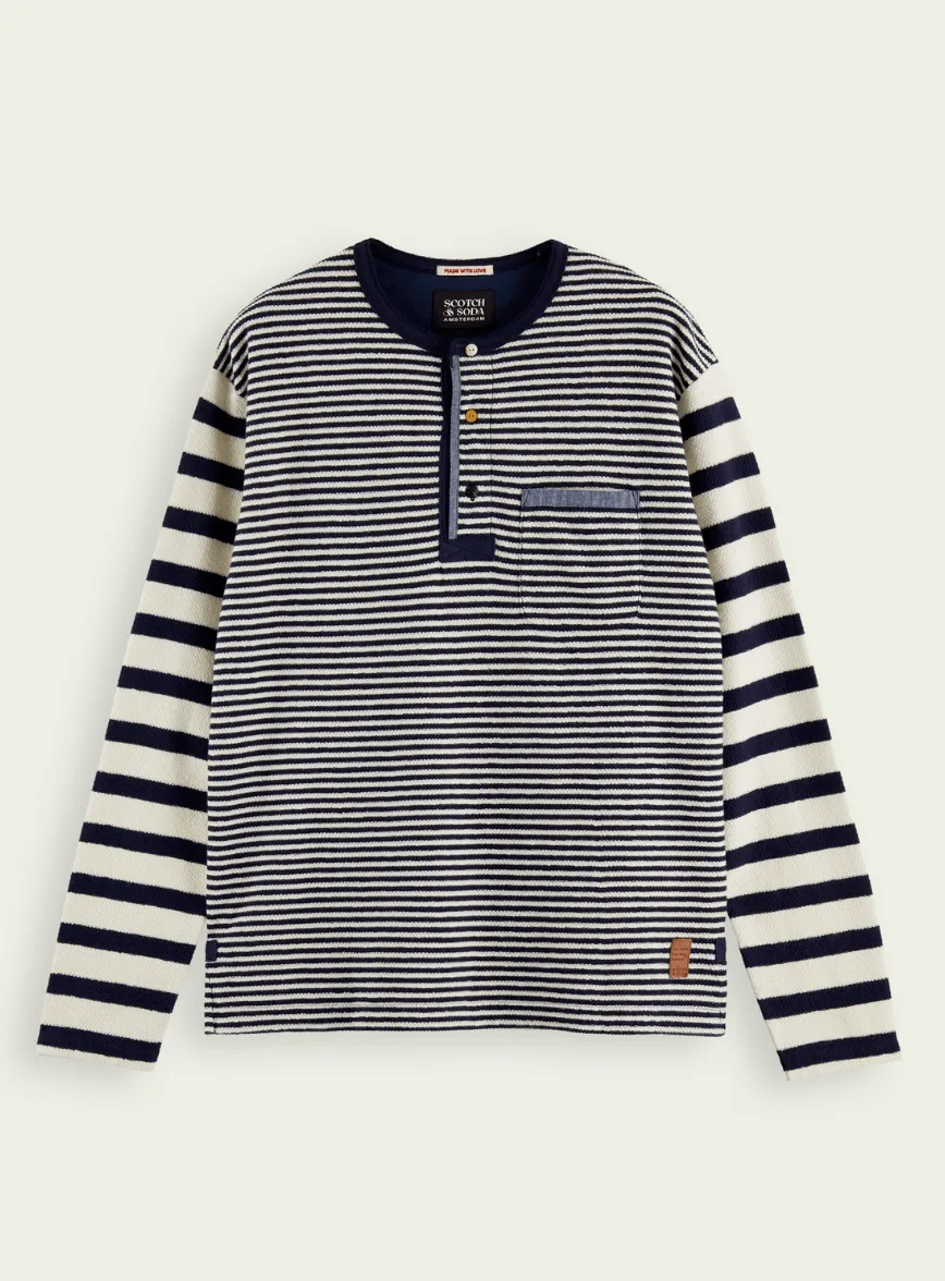 SCOTCH&SODA - Structured Long-Sleeved Grandad T-shirt in Organic Cotton