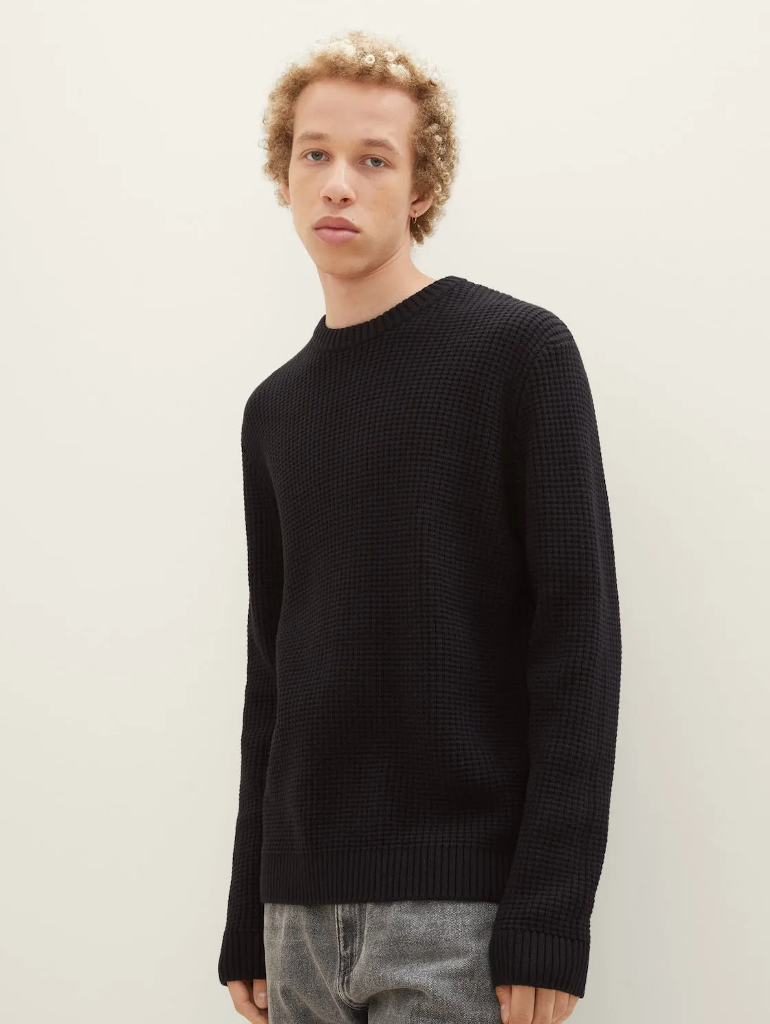 STRUCTURED CREW NECK SWEATER