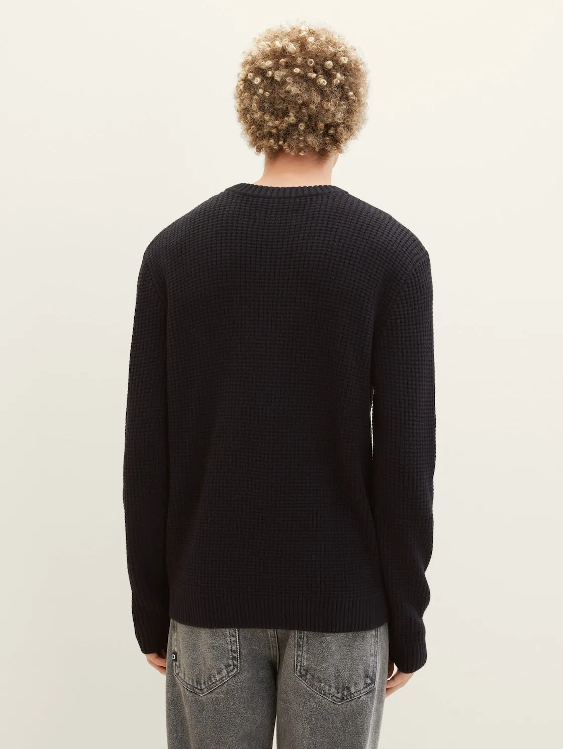 STRUCTURED CREW NECK SWEATER