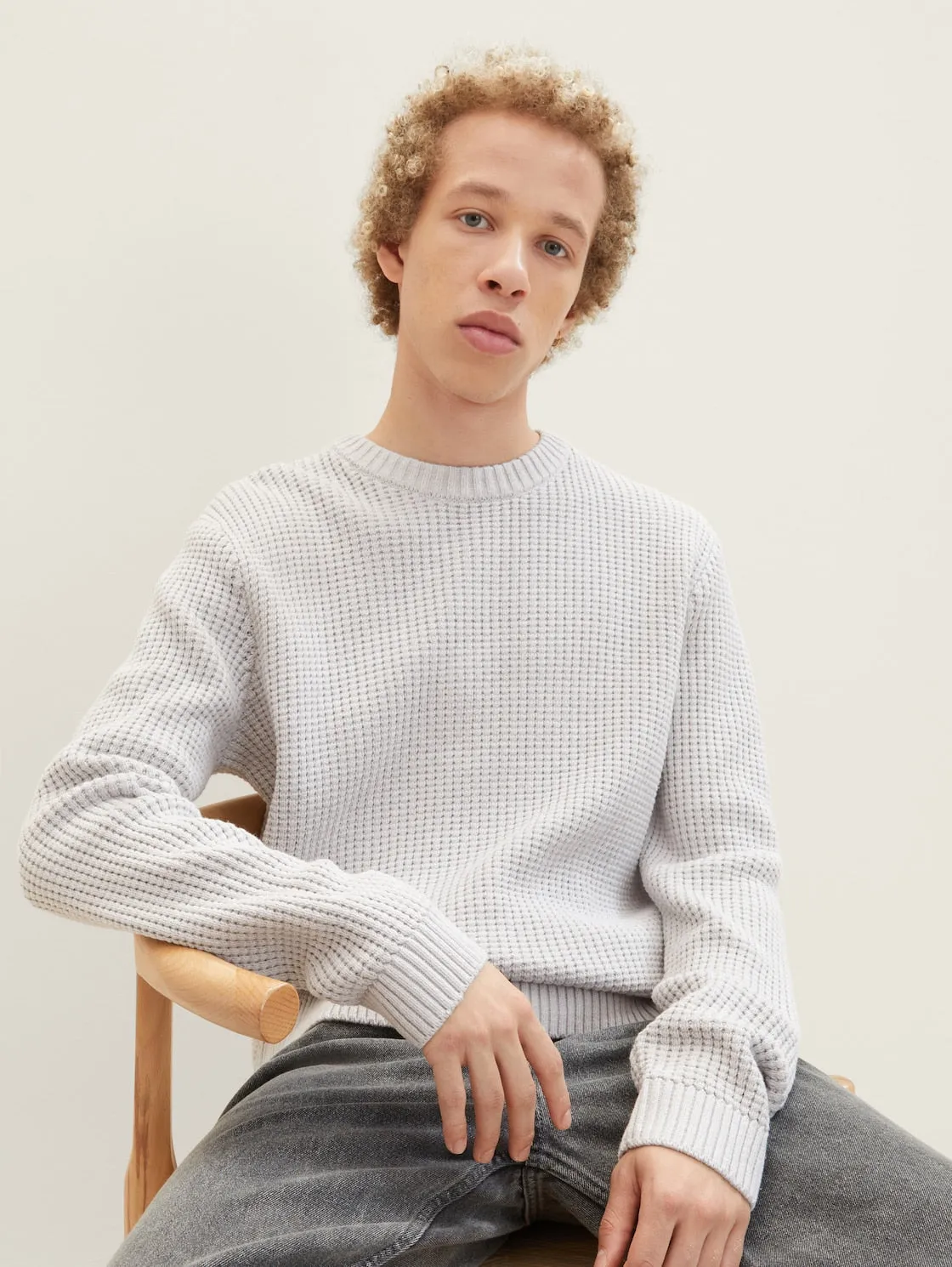 STRUCTURED CREW NECK SWEATER